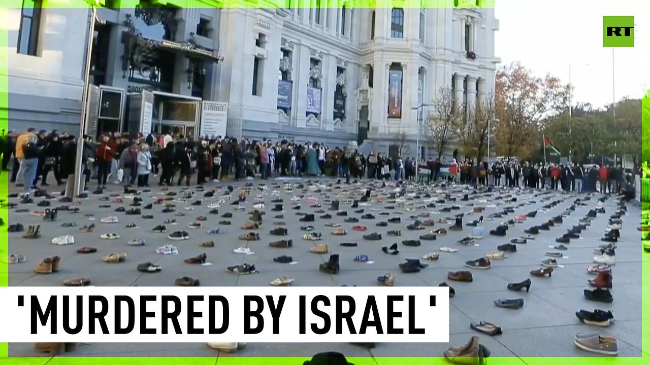 900 pairs of shoes commemorate Gaza victims in front of Madrid’s City Hall