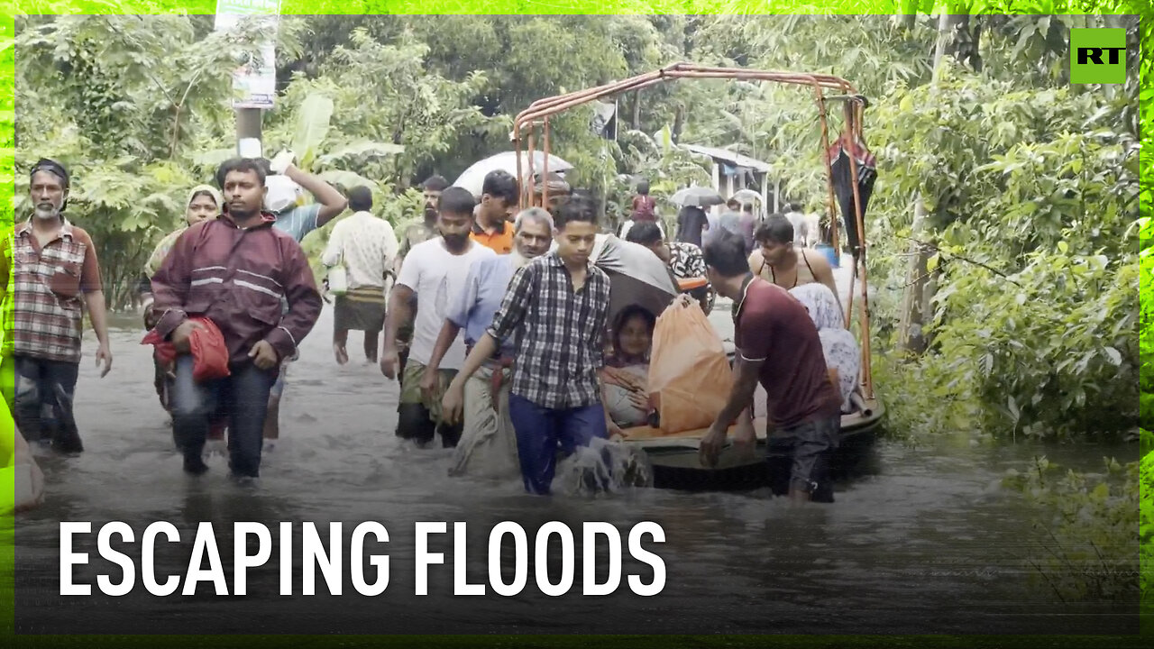 Locals escape severe flooding in boats in Bangladesh