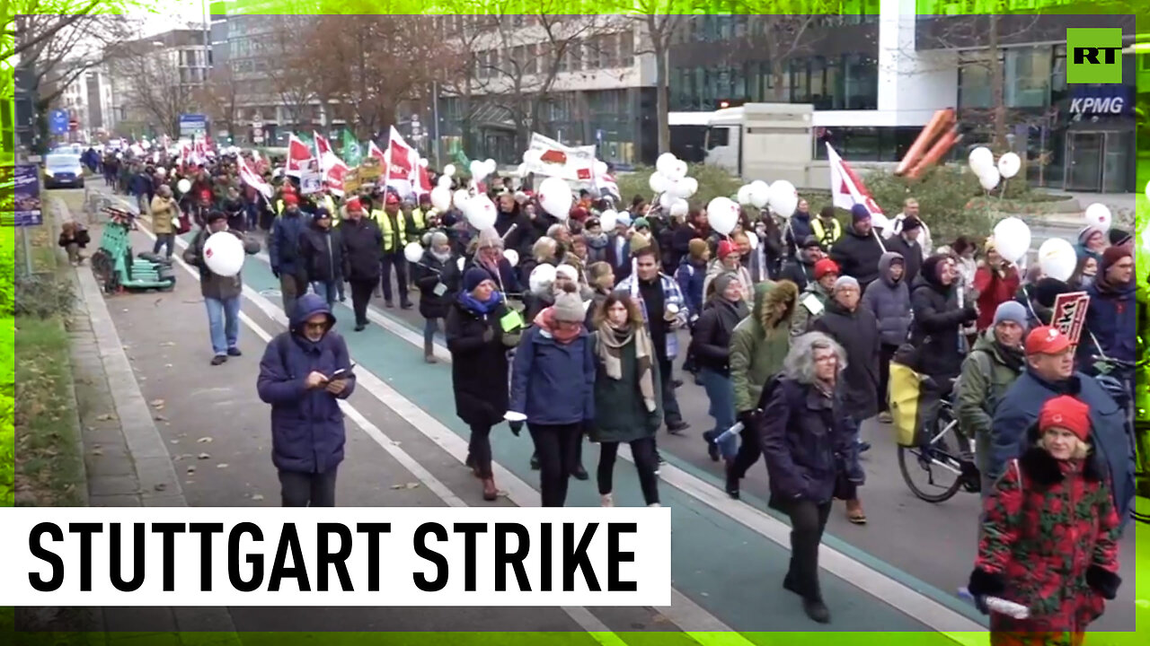 Public workers go on strike in Stuttgart