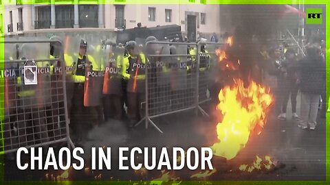 Ecuadorian unions and students clash with police over energy rationing