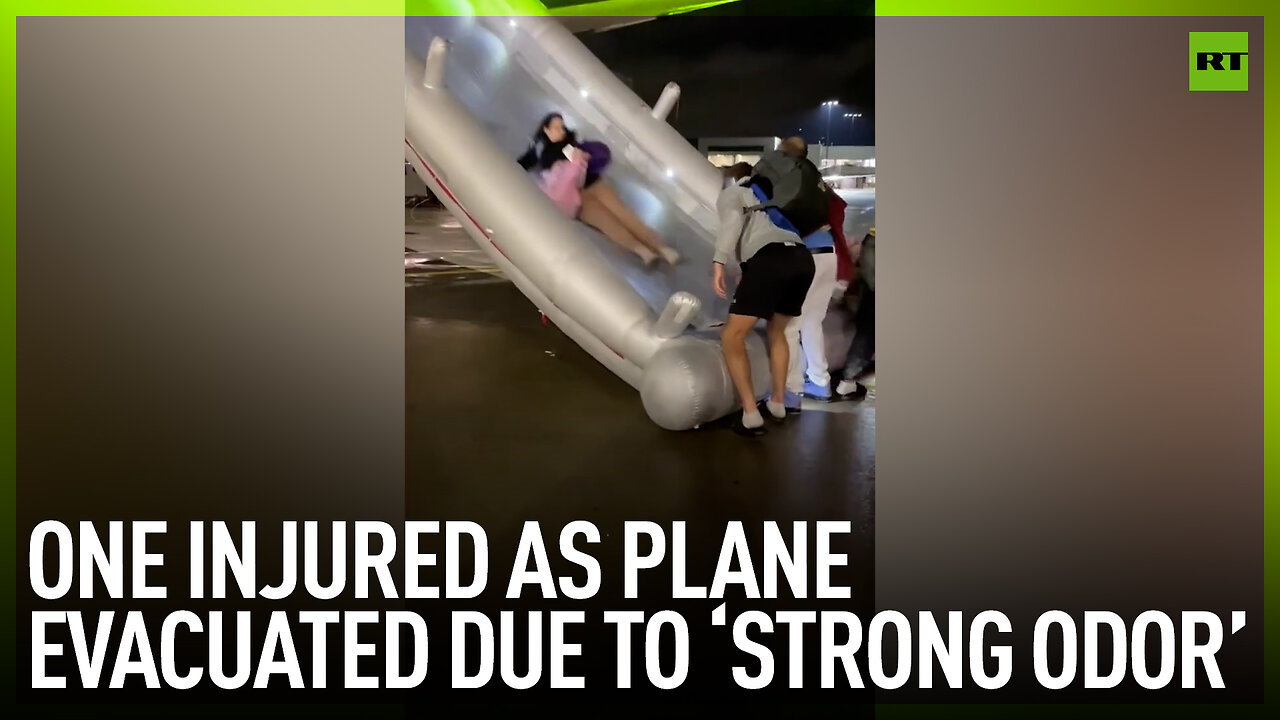 One injured as plane evacuated due to ‘strong odor’