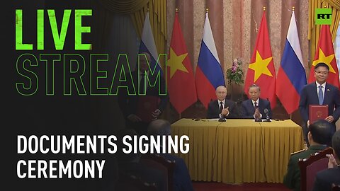 Official documents signing ceremony held in Hanoi amid Putin's visit [MUTE]