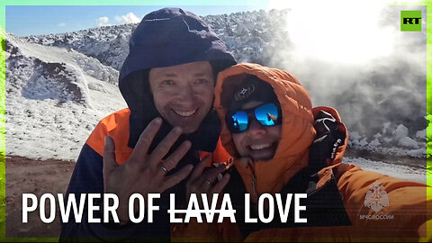 Dream October wedding: Couple gets engaged on top of volcano