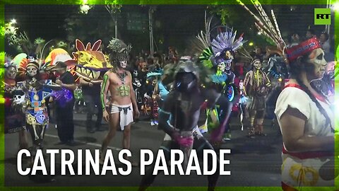 Mexicans hold colorful parade parade ahead of Day of the Dead