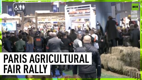 Protesters go wild at Paris Agricultural Fair as Macron meets farmers' representatives