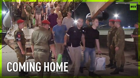 Russian soldiers arrive in Moscow after prisoner exchange