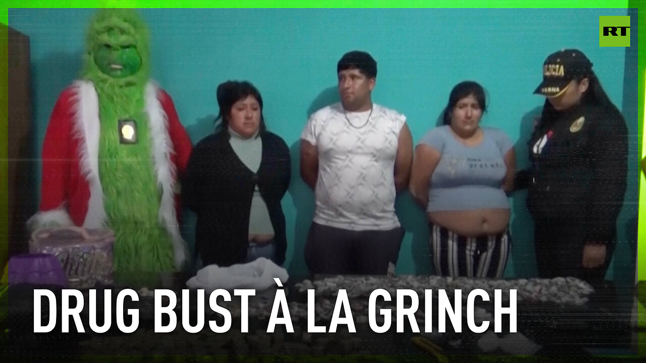 Grinch busts Peruvian drug mules