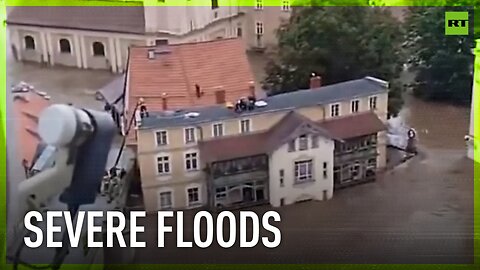 Thousands evacuate as Southern Poland battles critical flooding