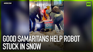 Good Samaritans help robot stuck in snow