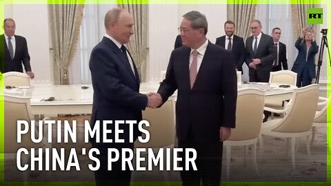 Putin meets China's Premier at Kremlin