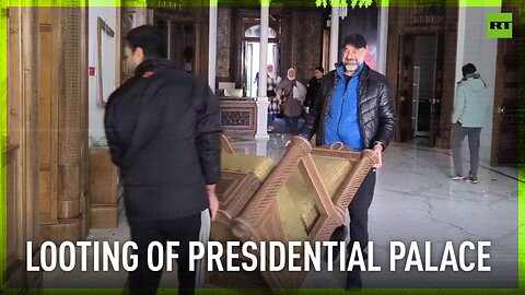 People loot Presidential Palace in Damascus as jihadists allegedly take over