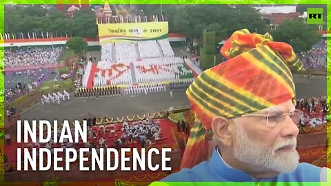 India celebrates independence from British colonial rule