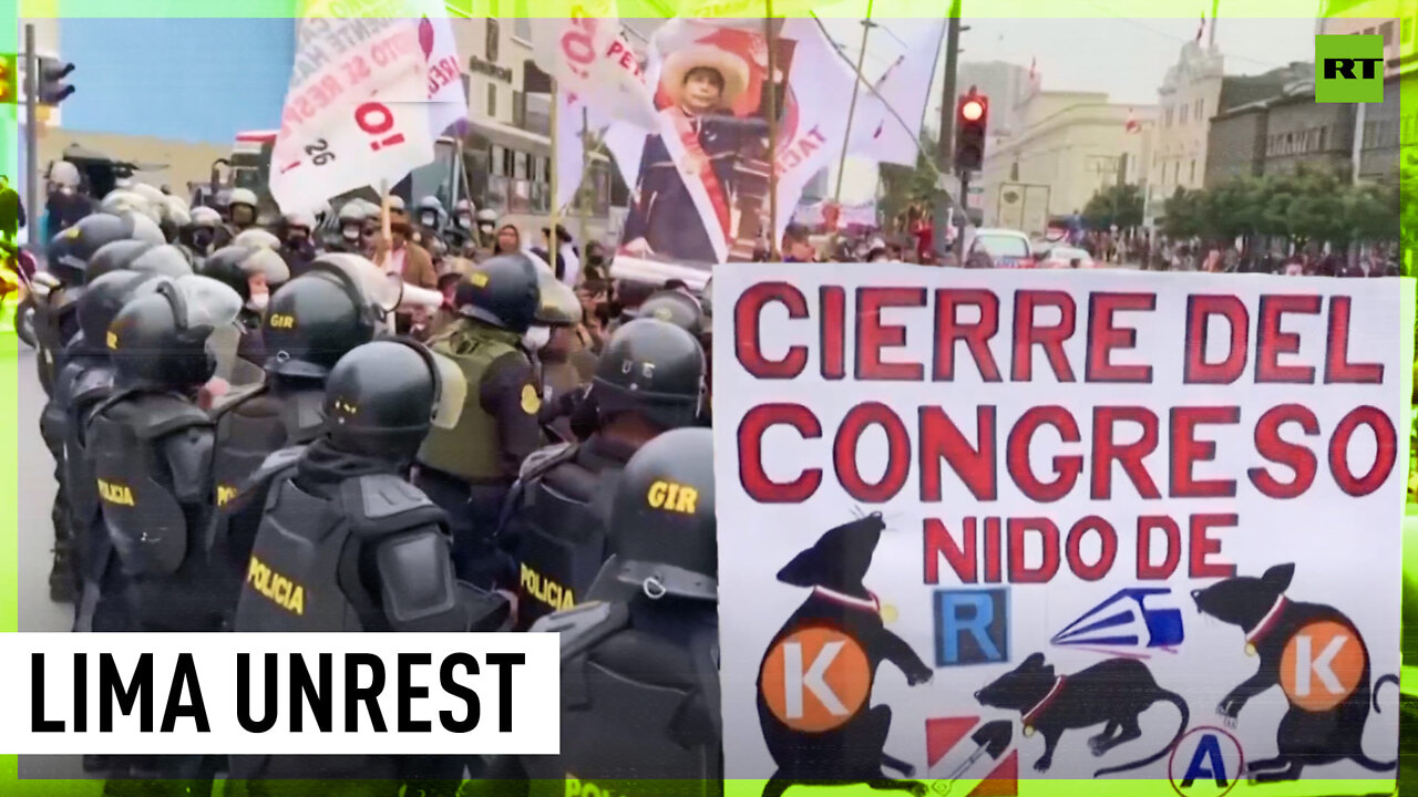 Peruvians hit by tear gas at pro-Castillo protest