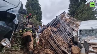 Rescue efforts continue in flood-devastated Valencia