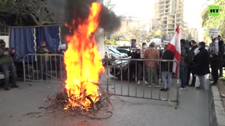 Families of Beirut Port Explosion Victims Erect Burning Blockades
