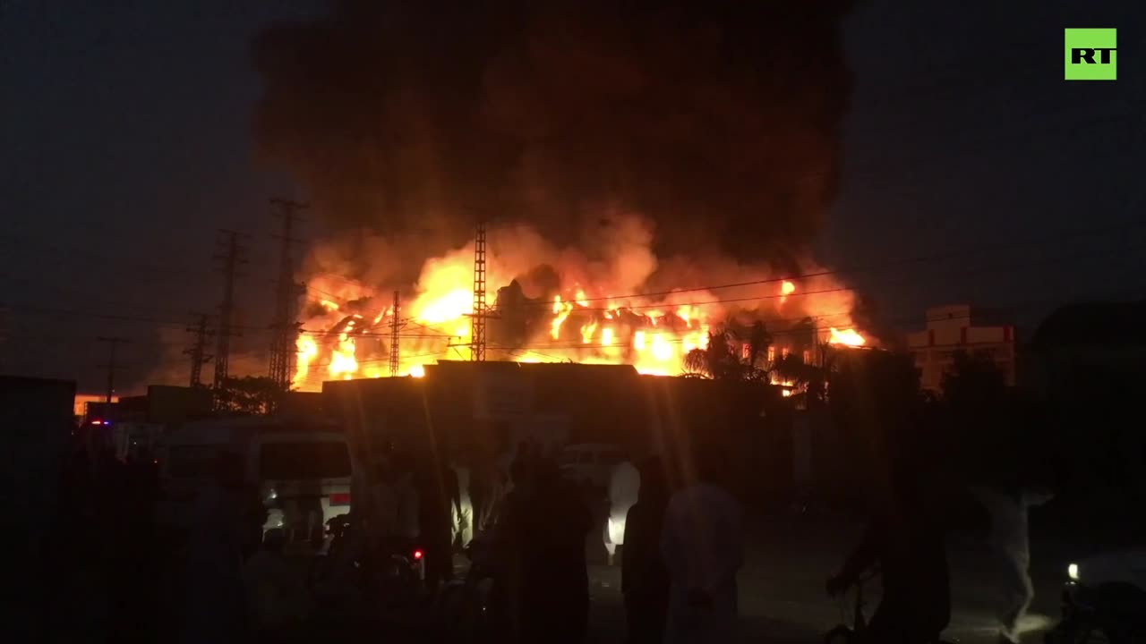 Massive blaze consumes Pakistani tissue factory