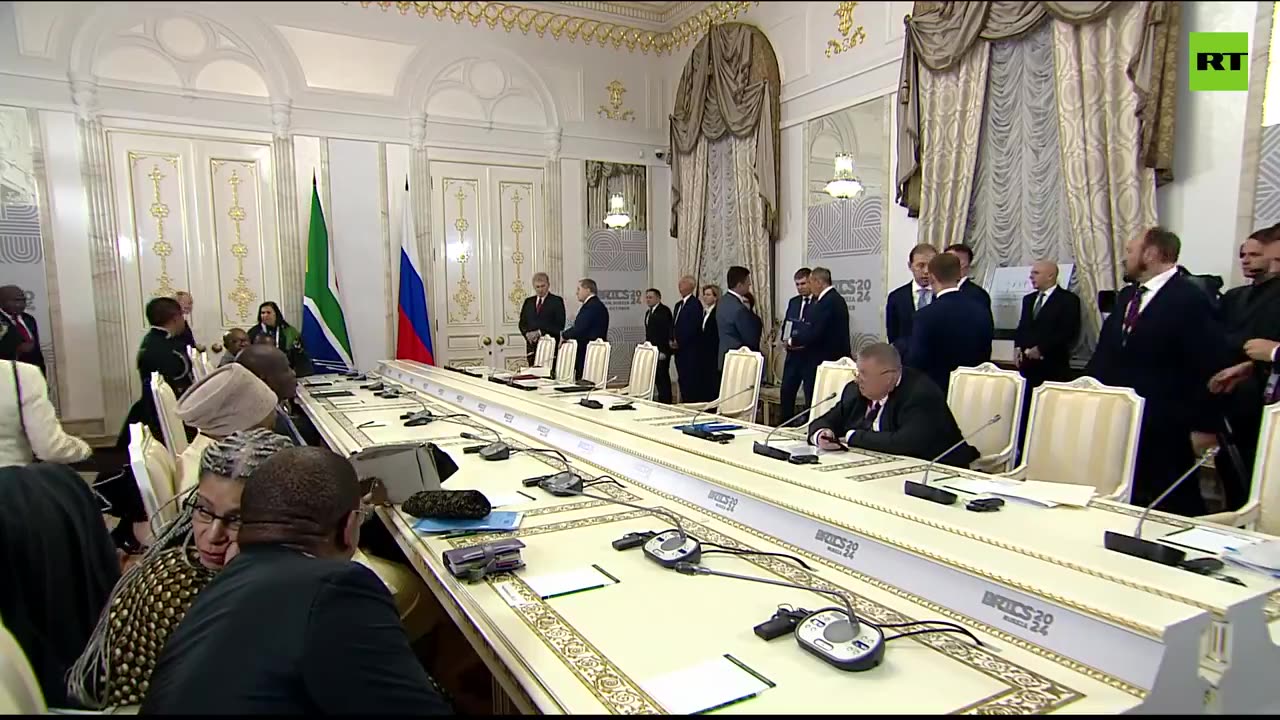 2024 BRICS Summit: Putin meets with South African counterpart Ramaphosa