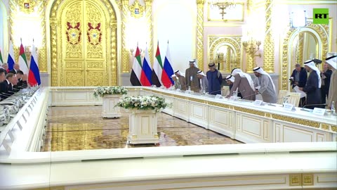 Putin meets UAE President ahead of BRICS Summit