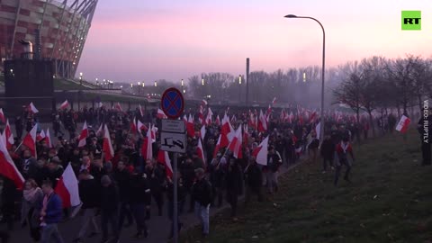 Independence Day march in Poland: Flags burned and COVID rules broken