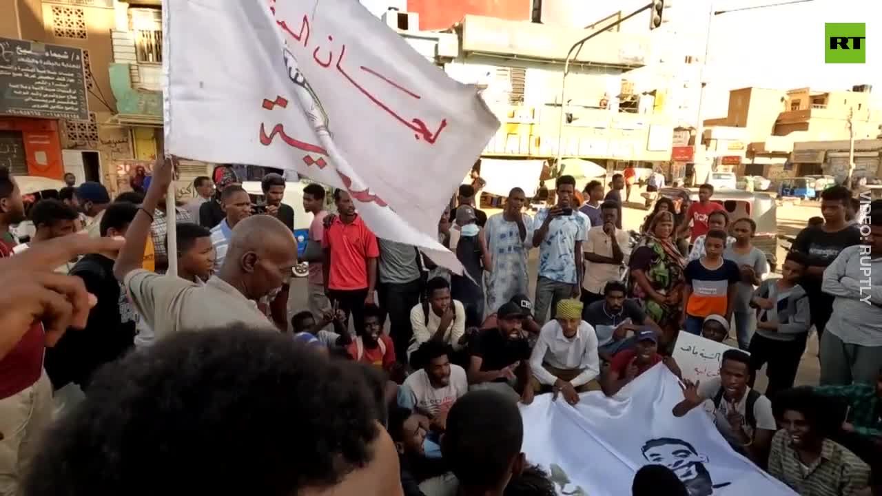 Tear gas deployed against Sudanese anti-military-rule protesters in Khartoum