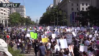 Women’s rights march draws thousands of demonstrators in Washington DC