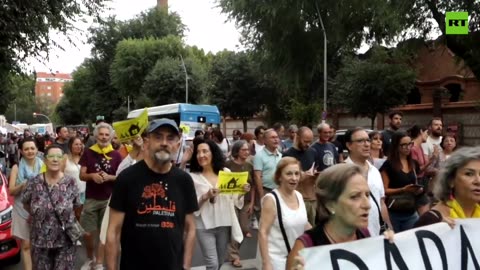 Madrid residents rally against tourist flats