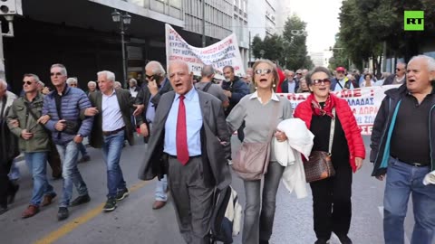 ’Stop taking advantage of us’ | Pensioners fed up with Greek govt