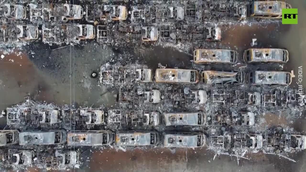 Dozens of vehicles DESTROYED in blaze at RV Center in Canada