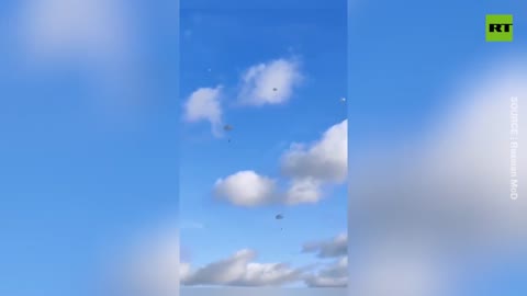 First Tu-160, now PARATROOPERS! Russian forces perform airborne landing drills in Belarus