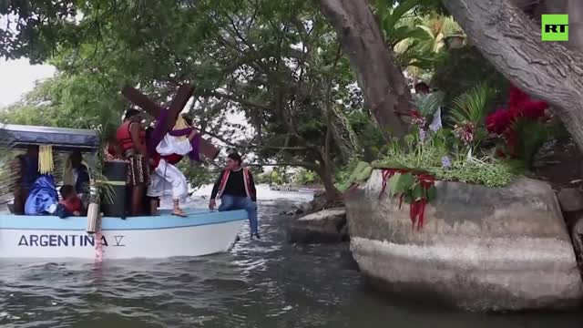 Aqua Via Crucis in Nicaragua