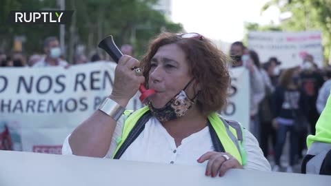 'We will not give up' | Hundreds of Nissan workers protest plant closures in Barcelona