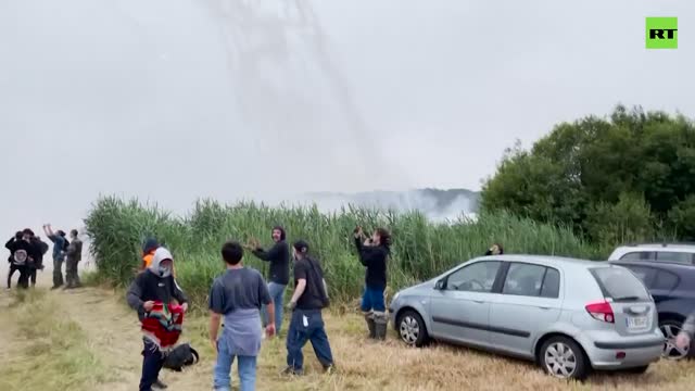 Pre-rave chaos in France leaves five police officers injured and a reveler minus a hand