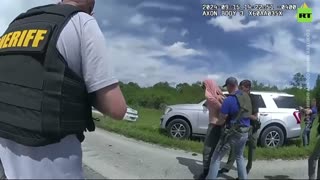 Moment of arrest of alleged Trump shooter