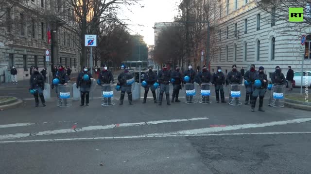 Milan's anti-Green pass rally joined by protesters dressed like NATIVE AMERICANS