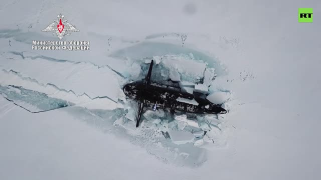 1st time in history | 3 Russian nuclear submarines simultaneously emerge from under Arctic ice