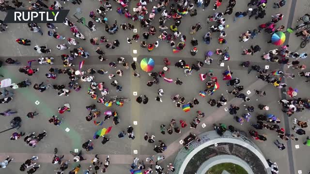 Hundreds join march against LGBT discrimination in Mexican capital