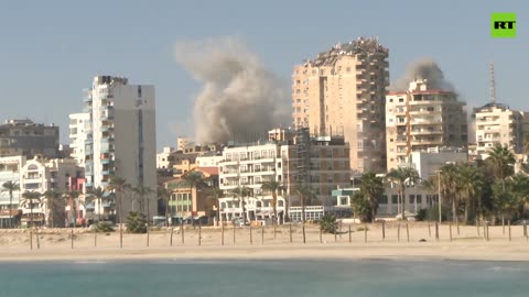 Israel bombs buildings in Lebanese city of Tyre