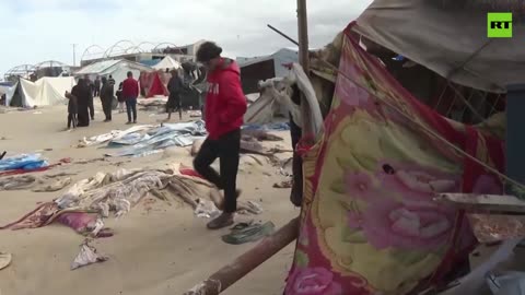 Heavy rains destroy thousands of tents in Gaza, endangering displaced residents