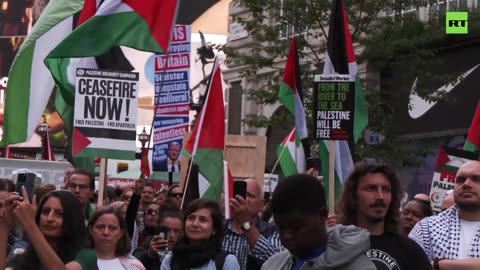 London rally sees thousands demand end to Israel-Hamas war