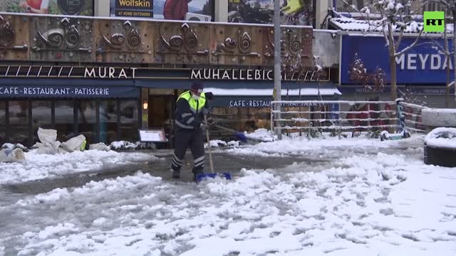 Heavy Snowstorm Causes Major Disruptions in Turkey