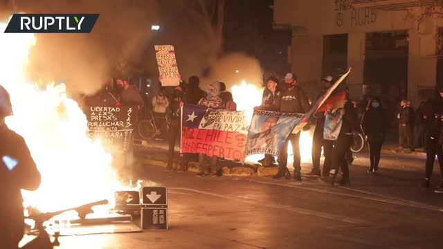 Protesters demand release of political prisoners in Santiago, Chile