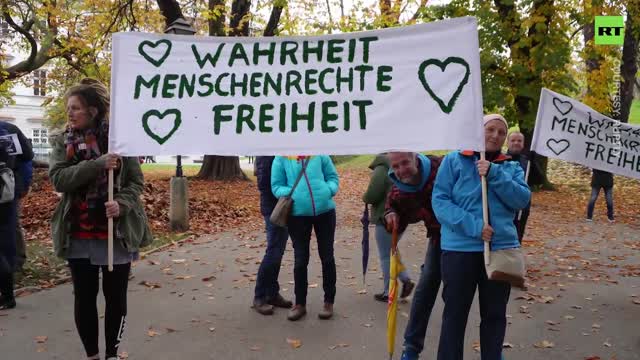 Hundreds protest Austria's lockdown for the unvaxxed