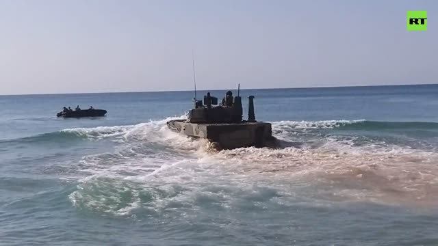 Russia’s Sprut-SDM1 light amphibious tank successfully tested in the Black Sea