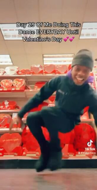 Day 29 Of Me Doing This TikTok Dance EVERYDAY Until Valentine’s Day