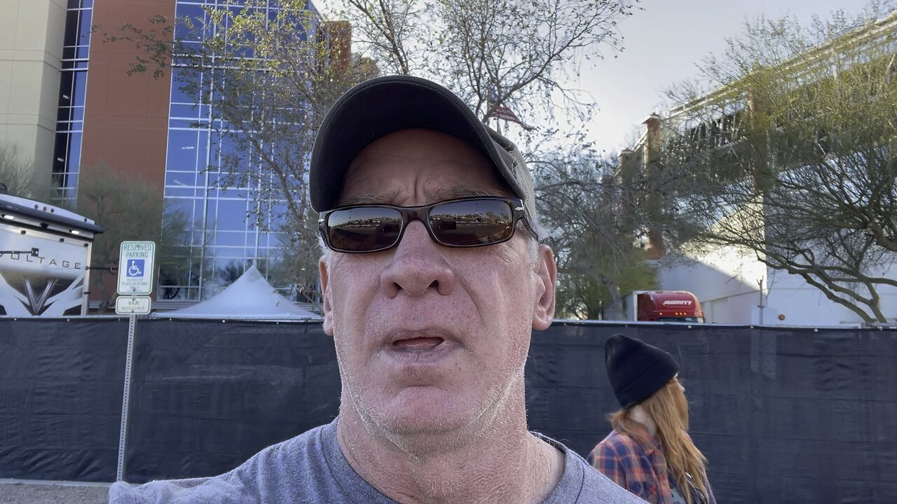 VIP Shuttle Bus Driver Panic Over Child Trafficking Topic