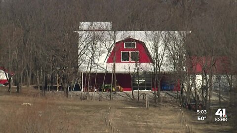 Community clashes over proposed landfill near Raymore