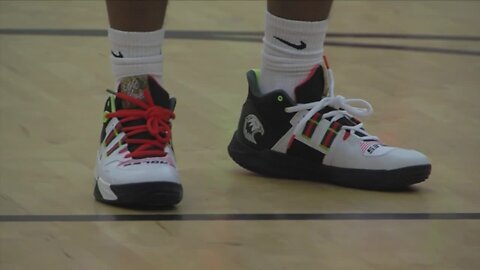 Atlantic Eagles showing off new Coco Gauff shoes