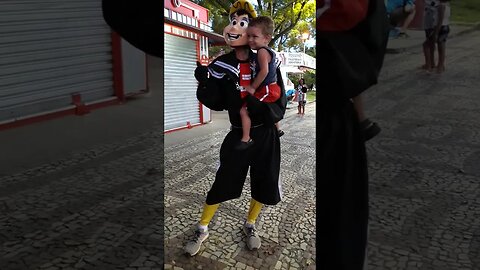 O MELHOR DO FOFÃO, CHAVES, CHIQUINHA E KIKO DANÇANDO NA CARRETA DA ALEGRIA TRIPLO X, LIKE 405