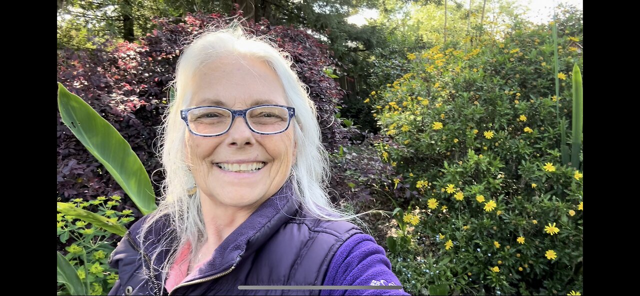 using Nature & my Garden today as a place to heal after receiving cutting feedback πΏπ₯π