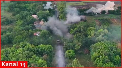 Footage of Ukrainian tank and military equipment attacking Russian position in Pokrovsk